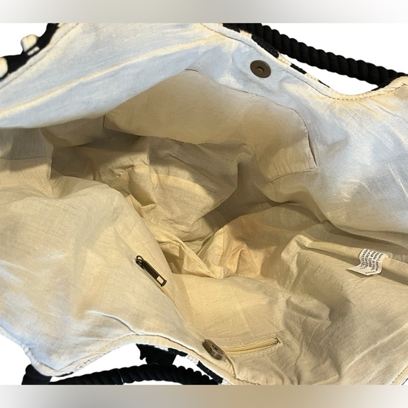 Vintage Black and white cotton macrame boho bag - Picture 10 of 16